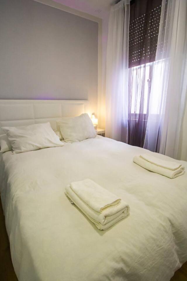 Apartment Sh Lazotea Dhorozco Atico Con Terraza Ac Wifi